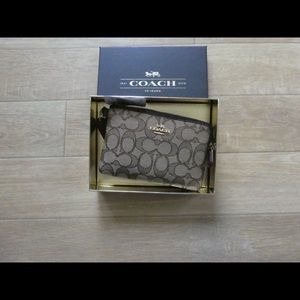NWT Coach Signature Brown Wristlet